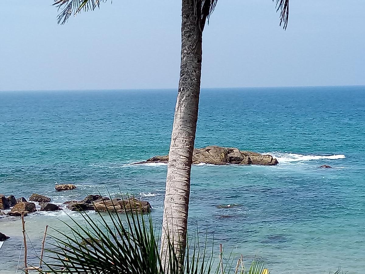 Githmini Beach House And Toures Hikkaduwa Exterior photo